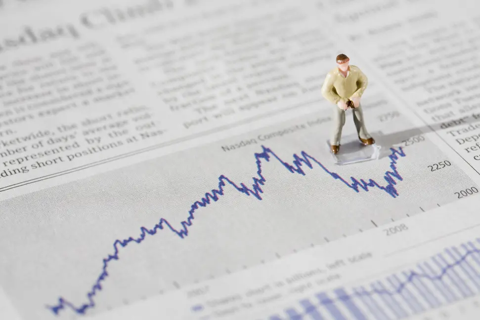 An illustration showing the comparison between equities and bonds in investment portfolios.